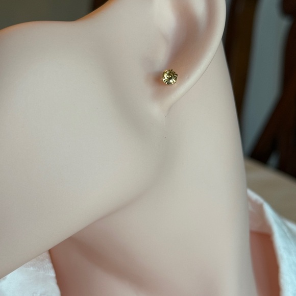 14K Gold Plated  Stud Earrings with yellow gem 💎 - Picture 1 of 5